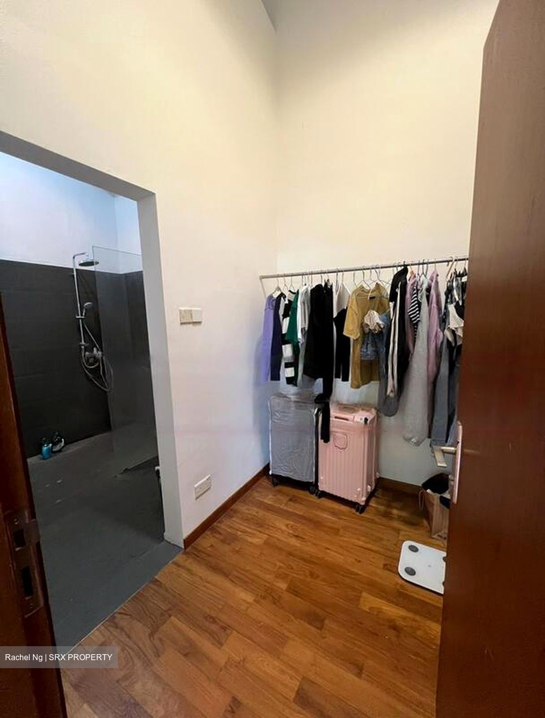 West Coast Drive (D5), Terrace #449068731